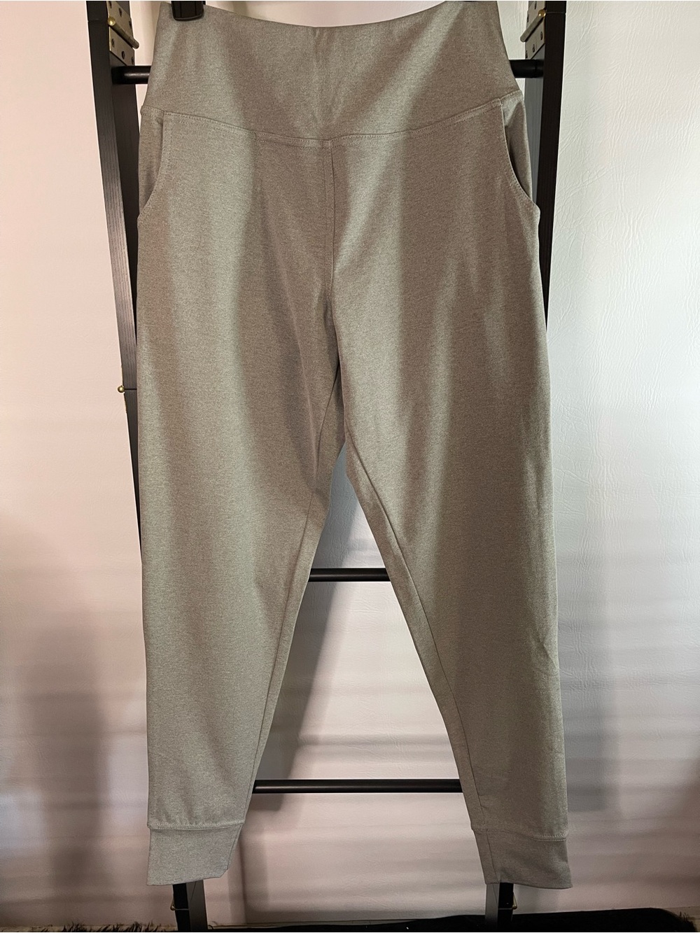 High-Waist Soft Jogger Pants in Grey
